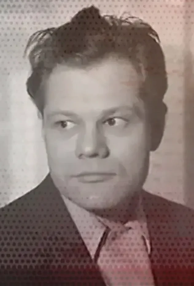 Лев Мирский