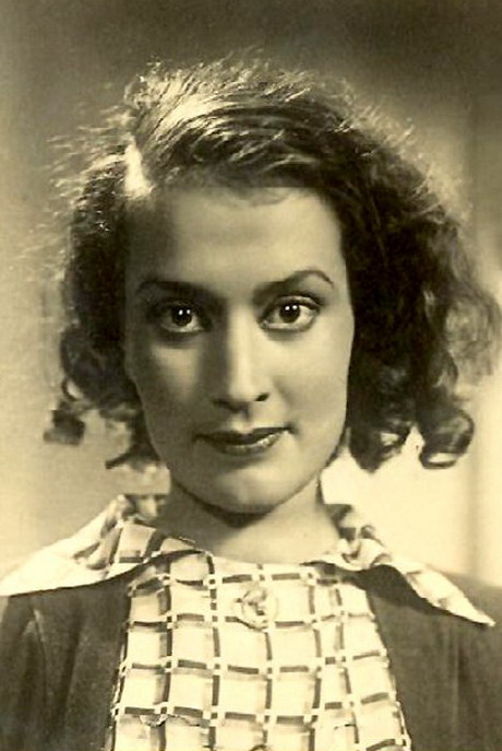 Нина Алисова