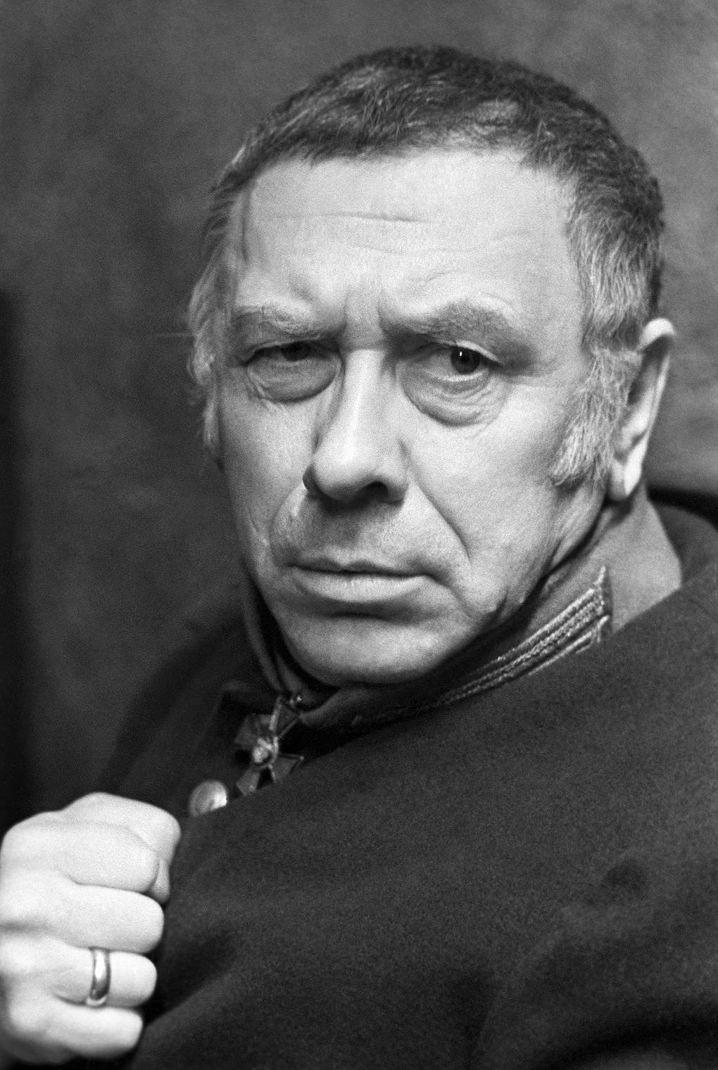 Анатолий Папанов