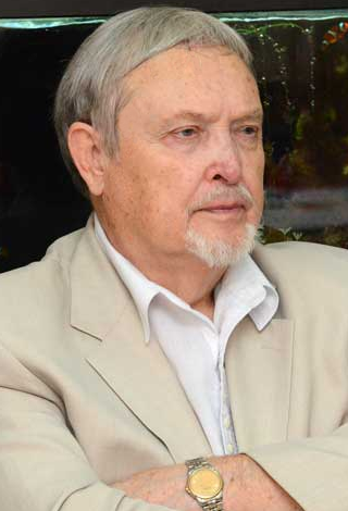 Владимир Комратов