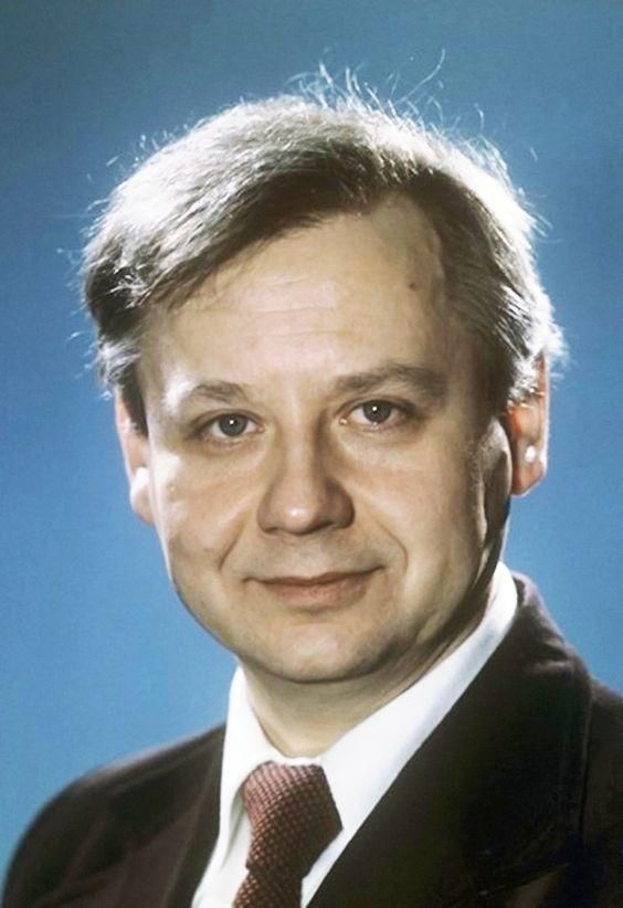 Олег Табаков