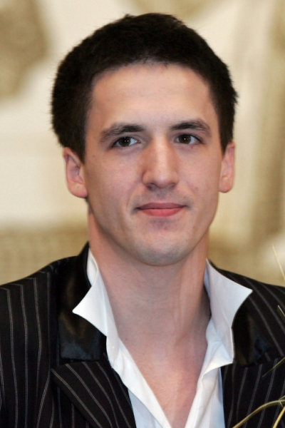 Артур Смольянинов