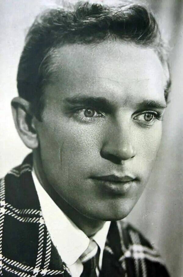 Геннадий Нилов